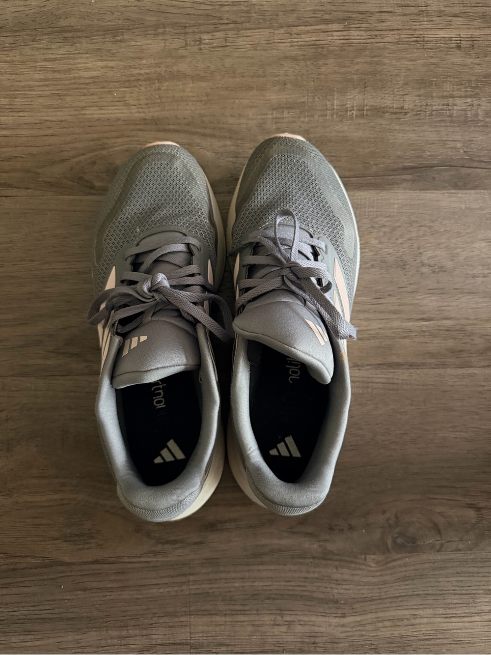 Adidas Cloudfoam Women’s Athletic Sneakers – Size 8
